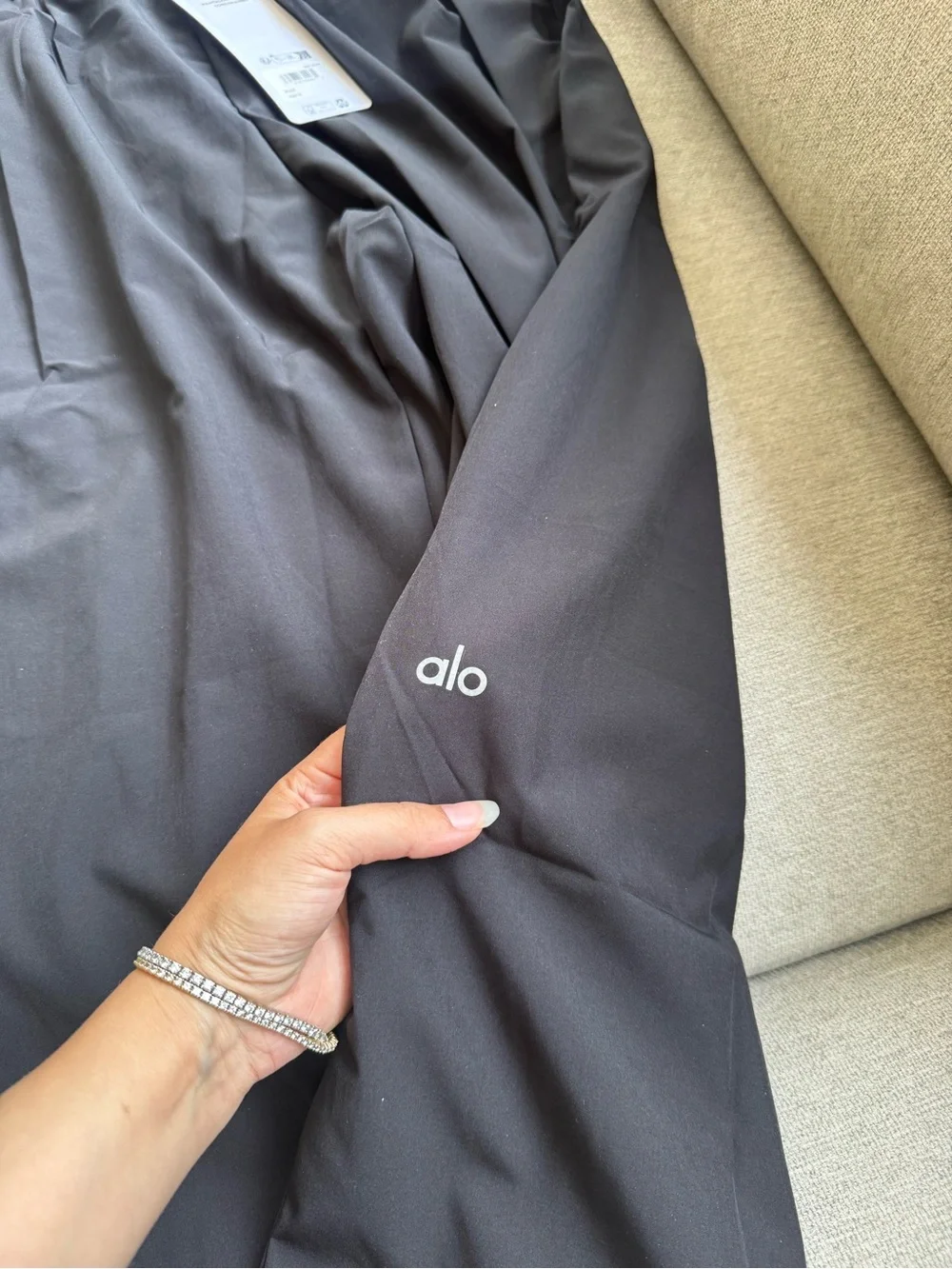 ALO Yoga women Black Athletic Shorts with Gray Waistband